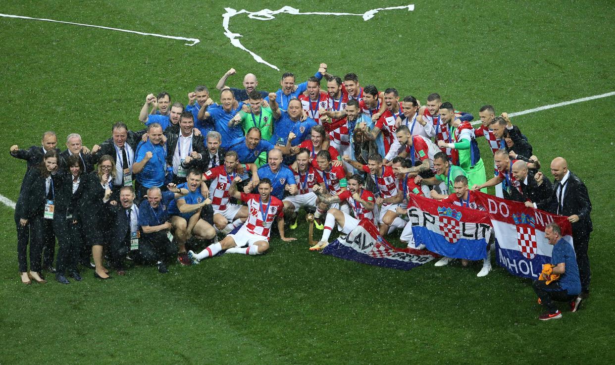 中心官方网站-利物浦对阵布莱顿,力争保持不败球队